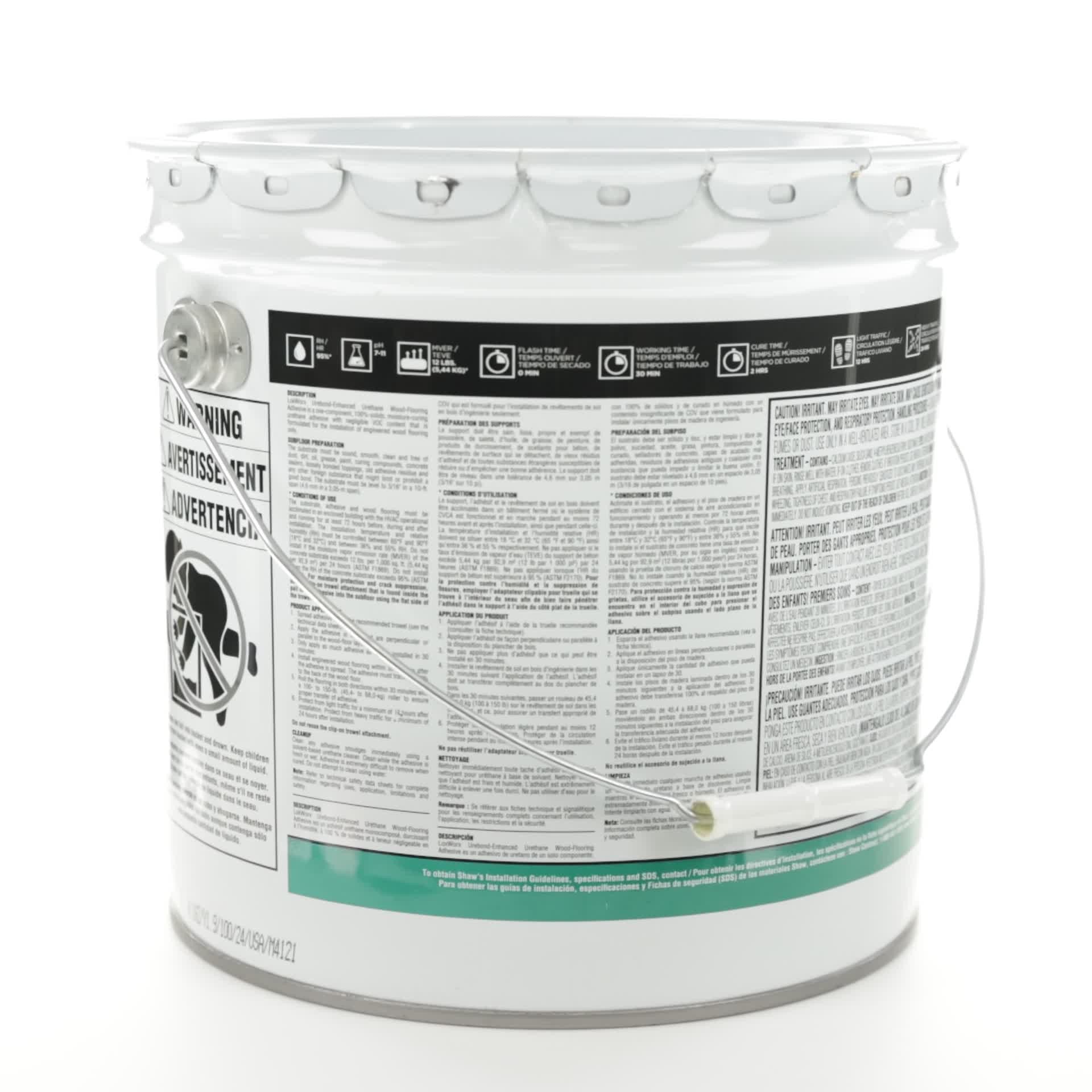 【極美品】Adhesive l-Free Restorations 極美品】Adhesive Metal-Free Restorations